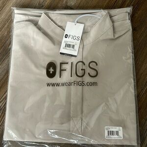 NWT Figs Bone Rafaela scrub top- small